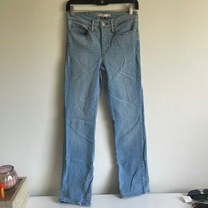 Levi’s 314 shaping straight jeans